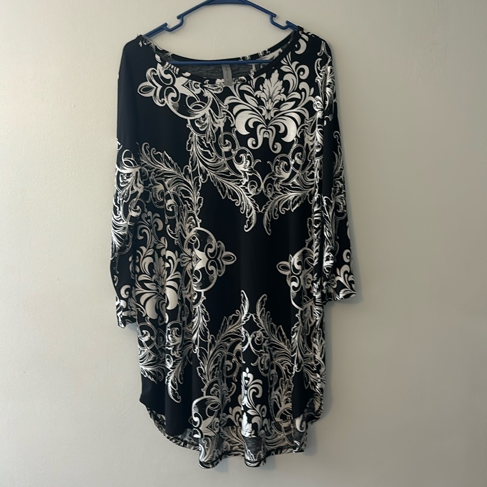 Honeyme tunic length top